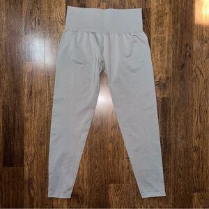 NVGTN Grey seamless leggings NWOT